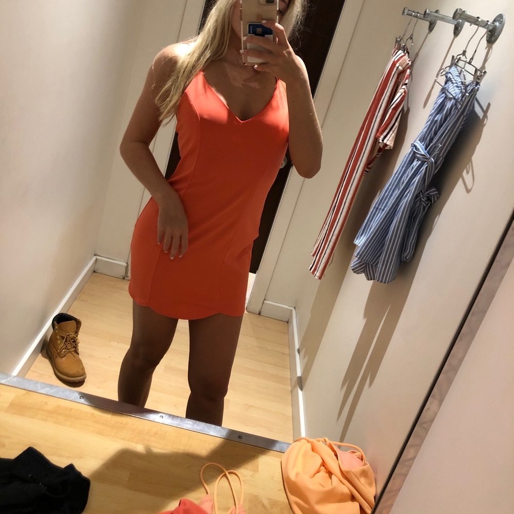 NEVER WORN orangey/ salmon color dress
